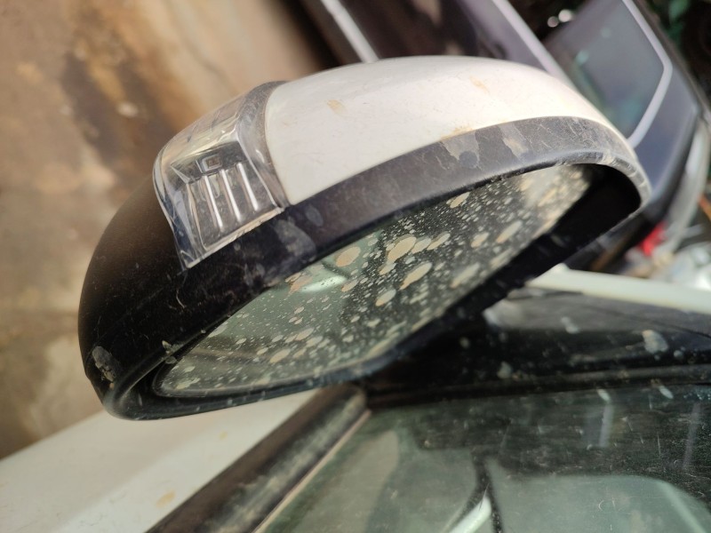 Recambio de retrovisor izquierdo para ssangyong korando (ck) 2.0 e-xdi referencia OEM IAM   