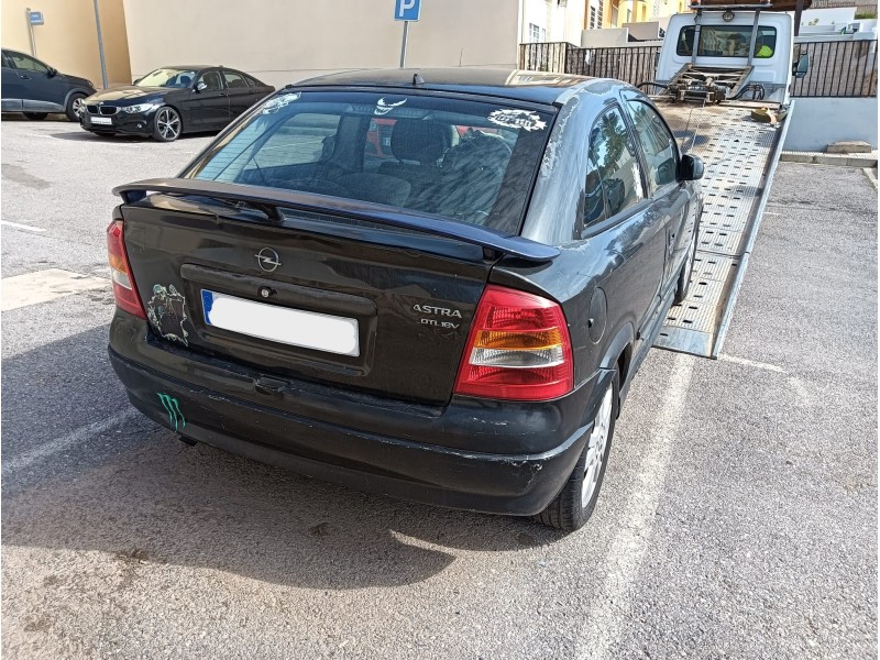 opel astra g hatchback (t98) del año 2001