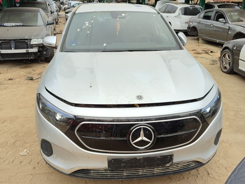 mercedes-benz eqa (h243) del año 2023