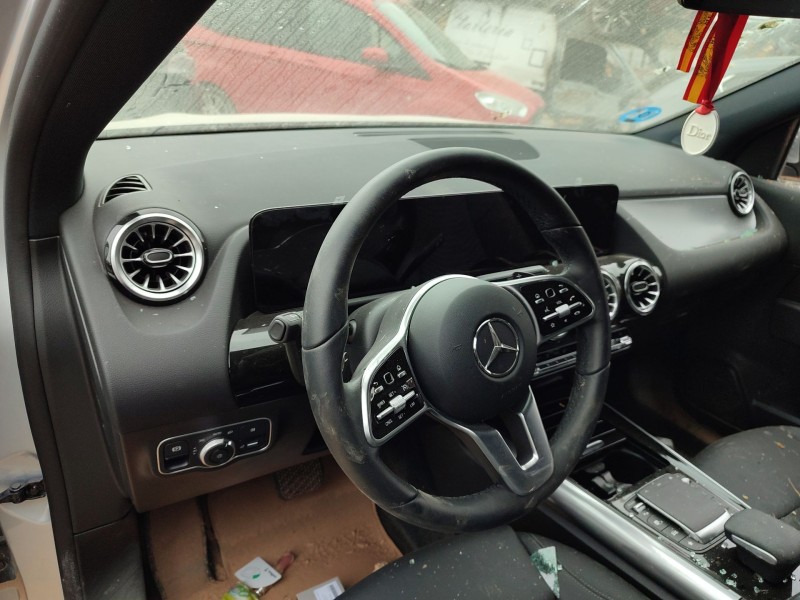 mercedes-benz eqa (h243) del año 2023