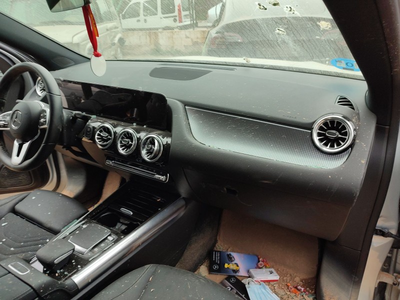 mercedes-benz eqa (h243) del año 2023