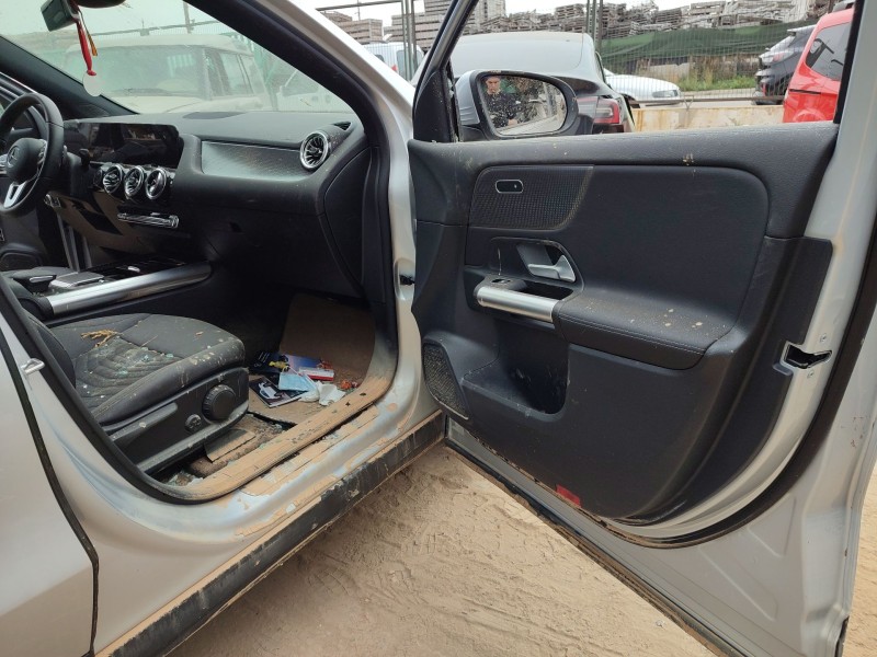 mercedes-benz eqa (h243) del año 2023