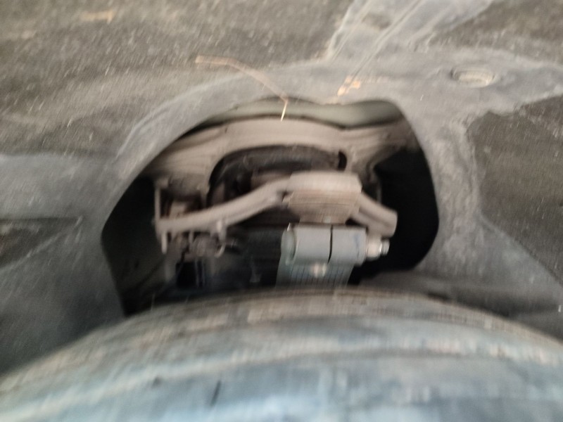 Recambio de amortiguador delantero izquierdo para tesla model y (5yjy) ev a las 4 ruedas referencia OEM IAM   