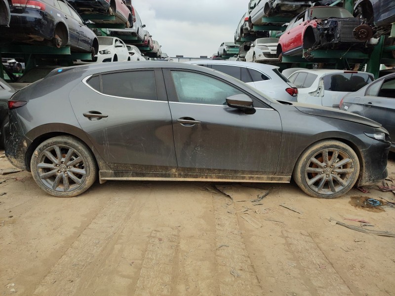 mazda 3 sedán (bp_) del año 2020