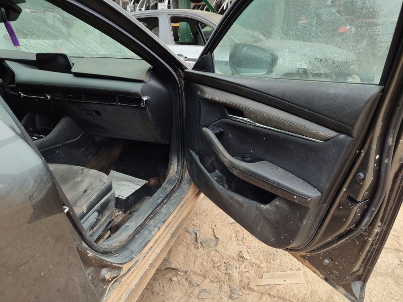 mazda 3 sedán (bp_) del año 2020