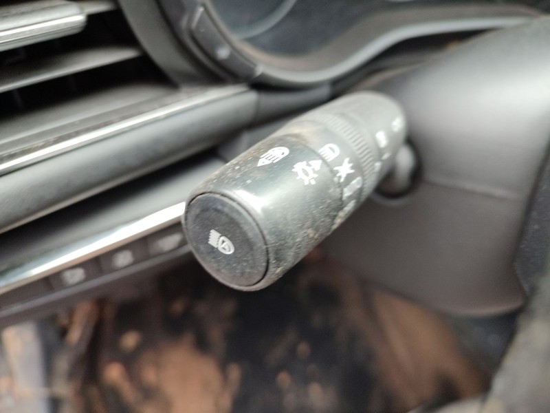 Recambio de mando intermitentes para mazda 3 sedán (bp_) 2.0 skyactiv-g m hybrid referencia OEM IAM   