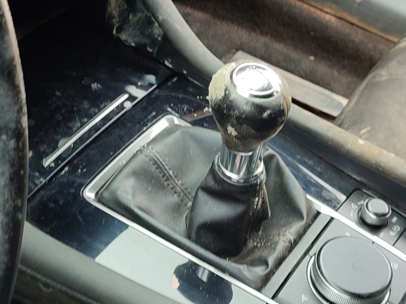 Recambio de pomo palanca cambio para mazda 3 sedán (bp_) 2.0 skyactiv-g m hybrid referencia OEM IAM   