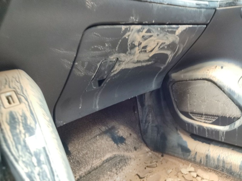 Recambio de guantera para peugeot 2008 ii (ud_, us_, uy_, uj_, ur_, uc_) 1.2 puretech 100 referencia OEM IAM   