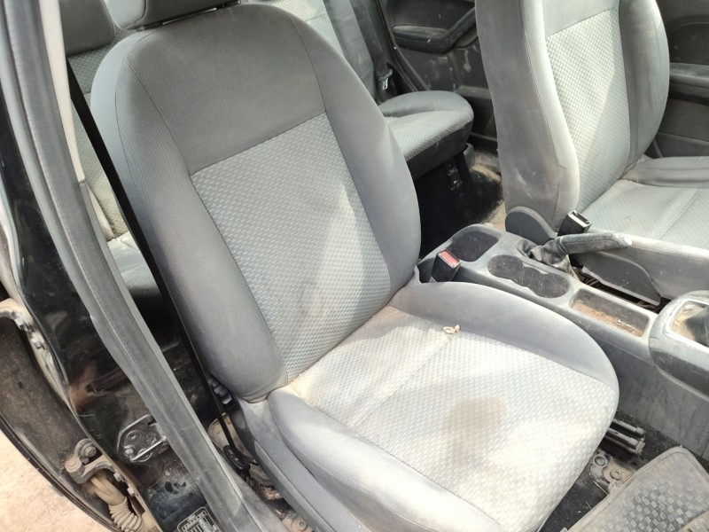 ford focus ii sedán (db_, fch, dh) del año 2006