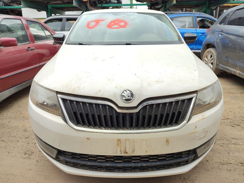 skoda rapid spaceback (nh1) del año 2016