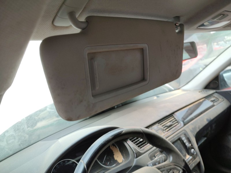 Recambio de parasol izquierdo para skoda rapid spaceback (nh1) 1.6 tdi referencia OEM IAM   