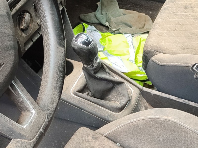 Recambio de pomo palanca cambio para skoda rapid spaceback (nh1) 1.6 tdi referencia OEM IAM   