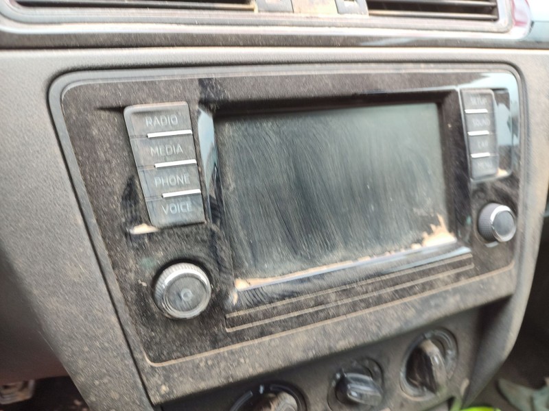 Recambio de sistema audio / radio cd para skoda rapid spaceback (nh1) 1.6 tdi referencia OEM IAM   