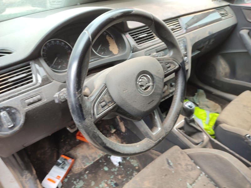 Recambio de volante para skoda rapid spaceback (nh1) 1.6 tdi referencia OEM IAM   