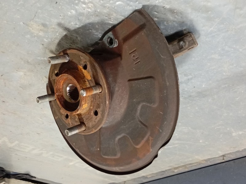 Recambio de mangueta delantera izquierda para volvo s40 i (644) 1.9 di referencia OEM IAM   