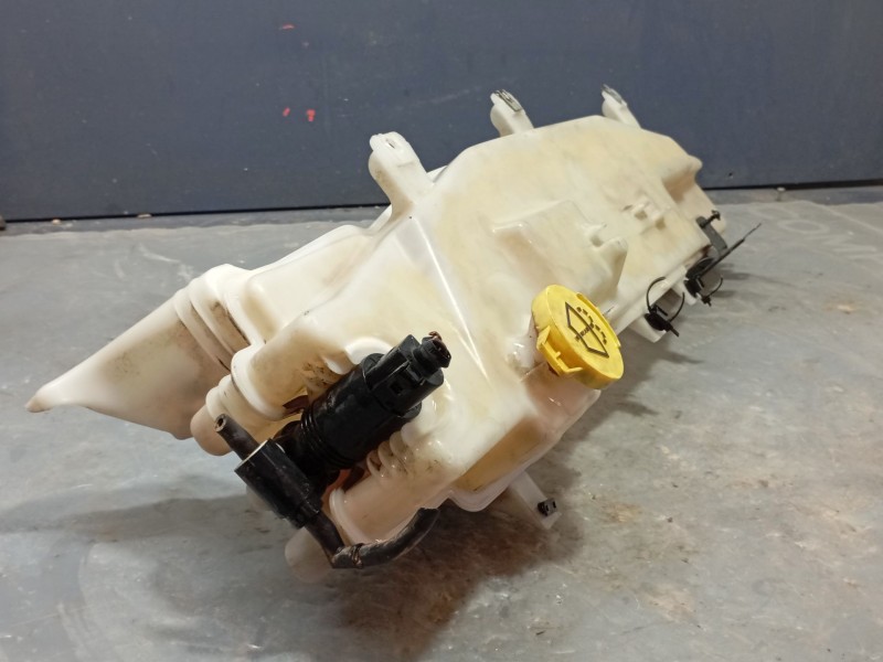 Recambio de deposito limpia para dodge nitro 2.8 crd 4wd referencia OEM IAM   