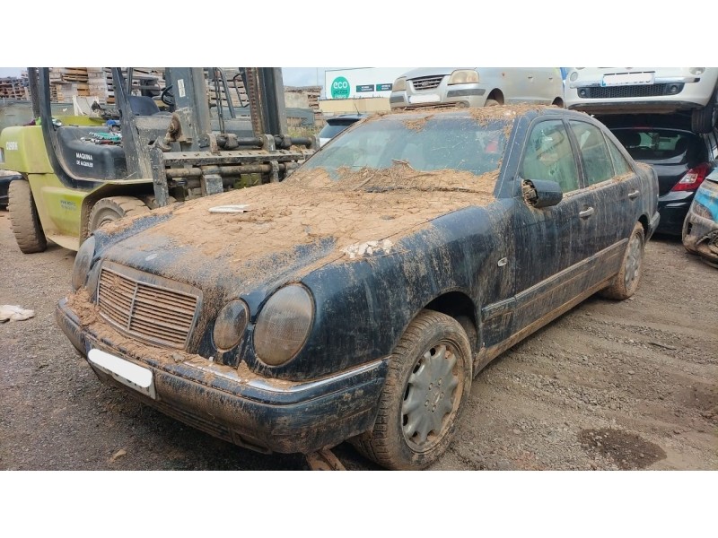 mercedes-benz clase e (w210) del año 1996