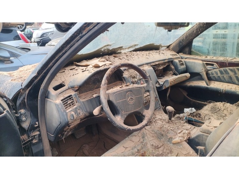 mercedes-benz clase e (w210) del año 1996