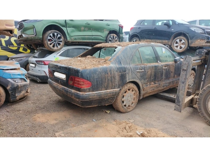 mercedes-benz clase e (w210) del año 1996
