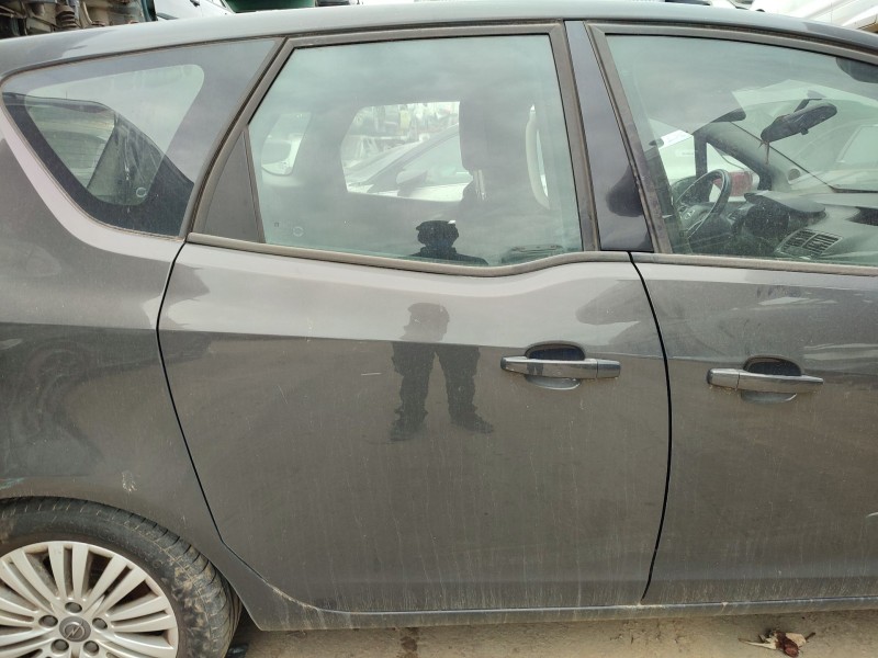 Recambio de puerta trasera derecha para opel meriva b monospace (s10) 1.4 (75) referencia OEM IAM   