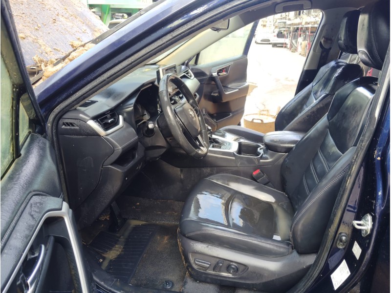 toyota rav 4 v (_a5_, _h5_) del año 2022