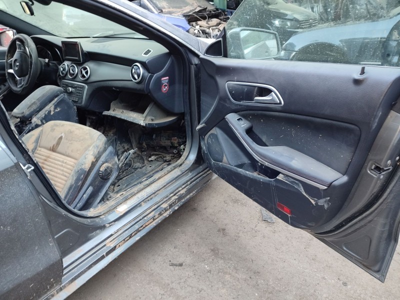 mercedes-benz cla coupé (c117) del año 2013