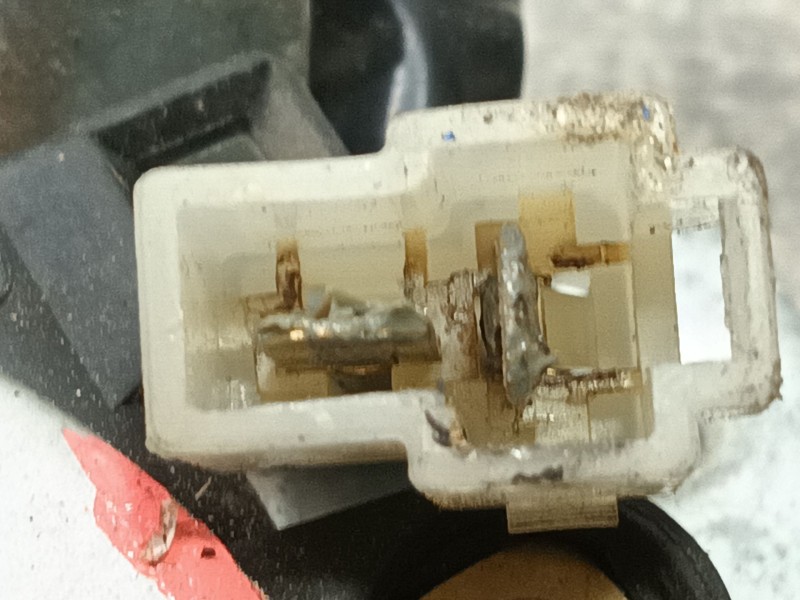 Recambio de elevalunas delantero derecho para mitsubishi colt v (cj_, cp_) 1600 (cj4a) referencia OEM IAM MR186734  