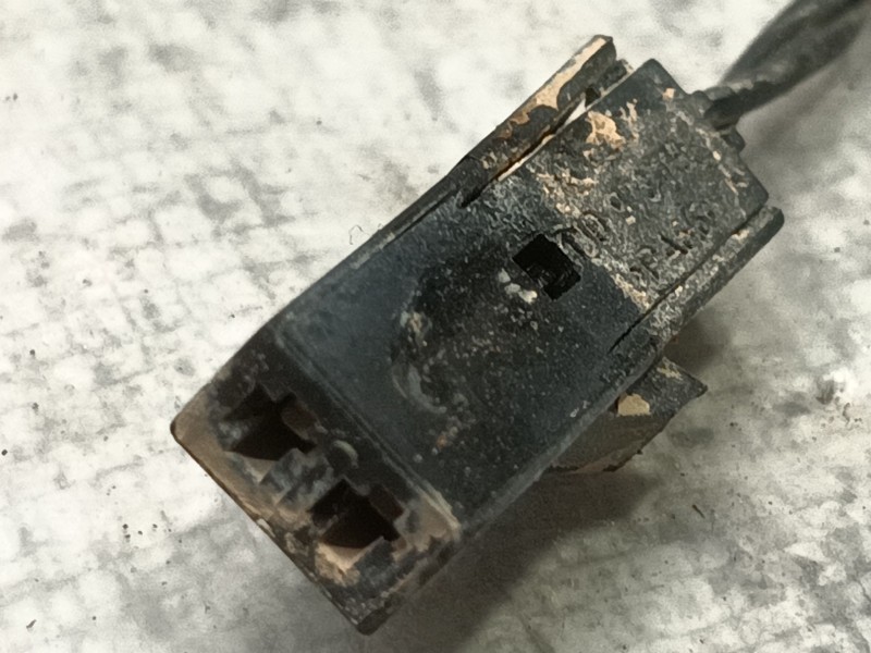 Recambio de enganche cinturon delantero derecho para seat ateca (kh7, khp) 1.5 tsi referencia OEM IAM 5NA857756AMNB  