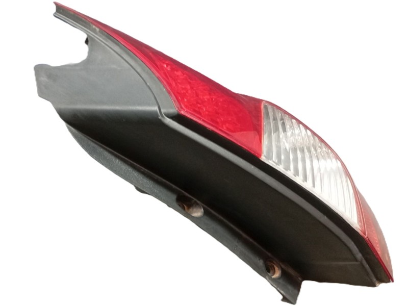 Recambio de piloto trasero derecho para renault scénic ii (jm0/1_) 1.5 dci (jm1e, jm16) referencia OEM IAM 8200474327  