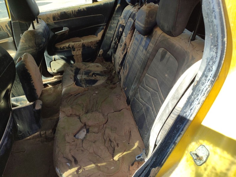 jeep avenger (j2) del año 2024