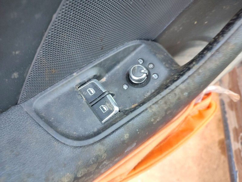 Recambio de mando elevalunas delantero izquierdo para audi a3 (8v1, 8vk) 1.4 tfsi referencia OEM IAM   