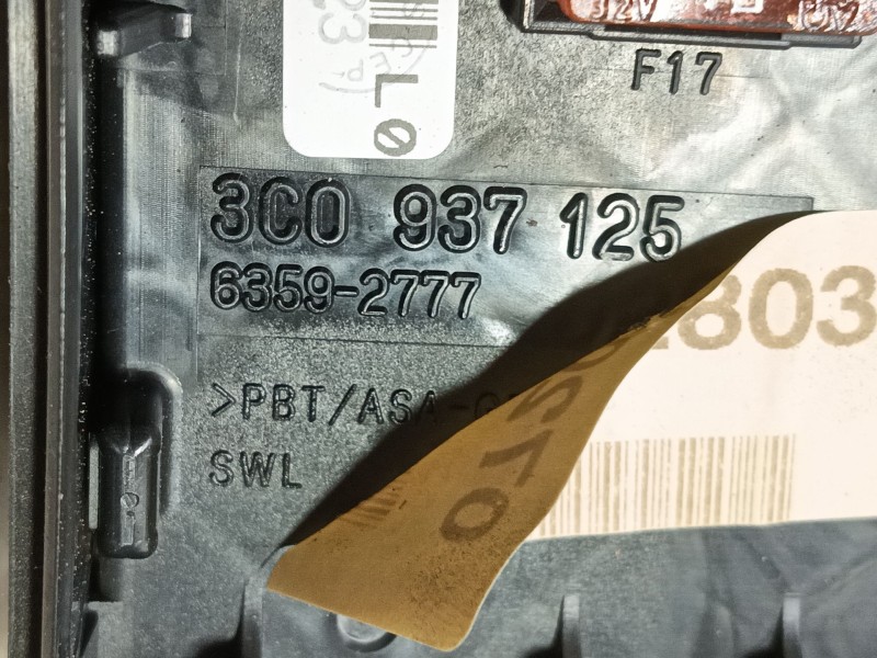 Recambio de caja reles / fusibles para volkswagen passat berlina (3c2) edition referencia OEM IAM   
