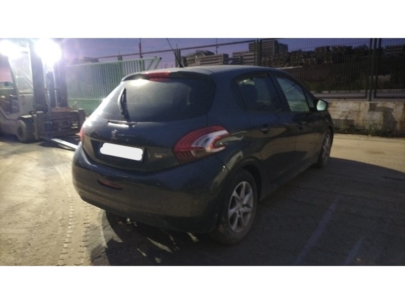 peugeot 208 i (ca_, cc_) del año 2014
