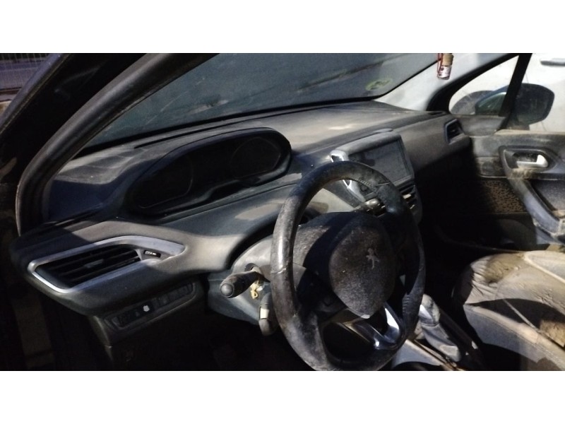 peugeot 208 i (ca_, cc_) del año 2014