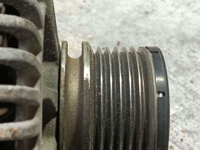 Recambio de alternador para renault megane ii sedán (lm0/1_) 1.5 dci (lm1e) referencia OEM IAM   