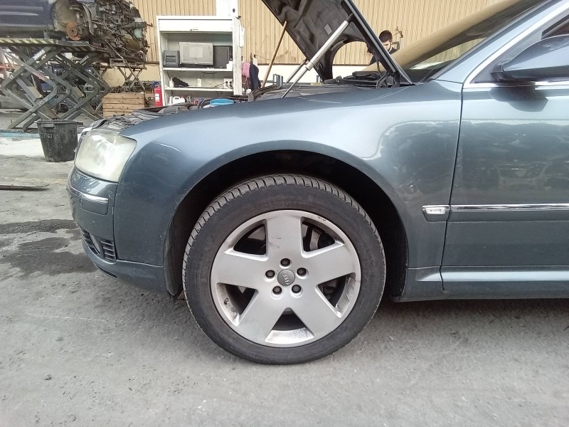 Recambio de aleta delantera izquierda para audi a8 (4e2) 4.2 quattro referencia OEM IAM   