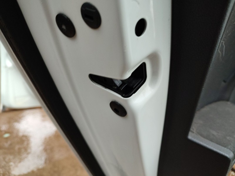 Recambio de cerradura puerta trasera izquierda para volkswagen golf vii (5g1, bq1, be1, be2) 1.6 tdi 4motion referencia OEM IAM 