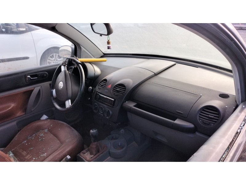 volkswagen new beetle (9c1, 1c1) del año 2004