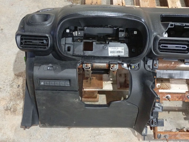 Recambio de salpicadero para citroën berlingo (er_, ec_) 1.5 bluehdi 100 referencia OEM IAM   