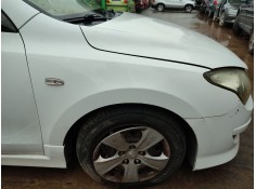 Recambio de aleta delantera derecha para hyundai i30 (fd) 1.6 crdi referencia OEM IAM   