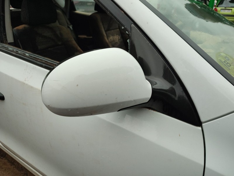 Recambio de retrovisor derecho para hyundai i30 (fd) 1.6 crdi referencia OEM IAM   