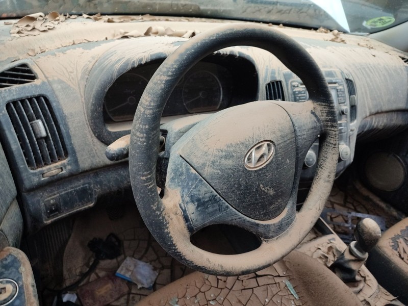 Recambio de volante para hyundai i30 (fd) 1.6 crdi referencia OEM IAM   