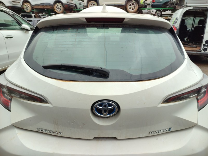Recambio de porton trasero para toyota corolla hatchback (_e21_, _ea1_, _eh1_) 1.8 hybrid (zwe211) referencia OEM IAM   