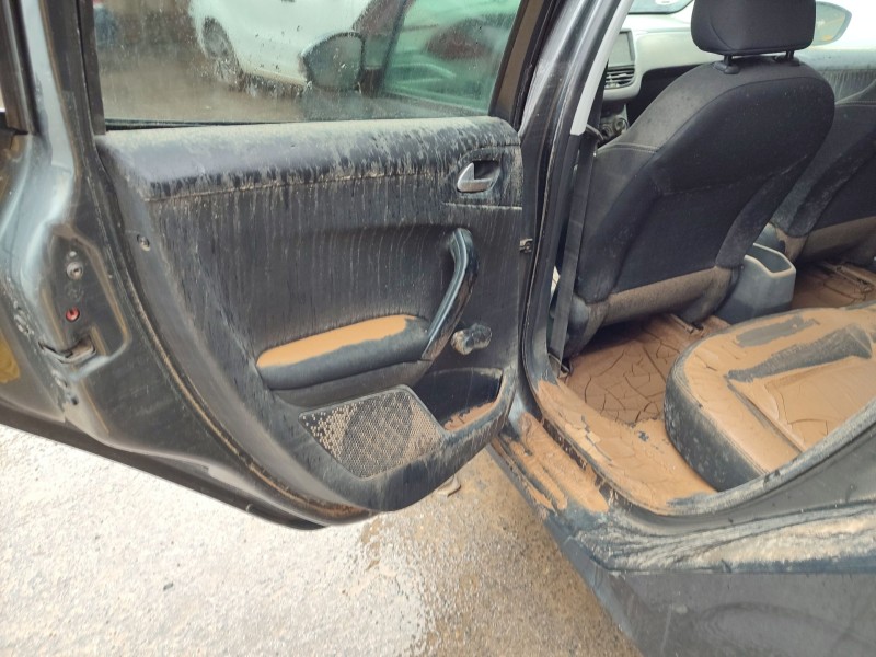 peugeot 208 i (ca_, cc_) del año 2014