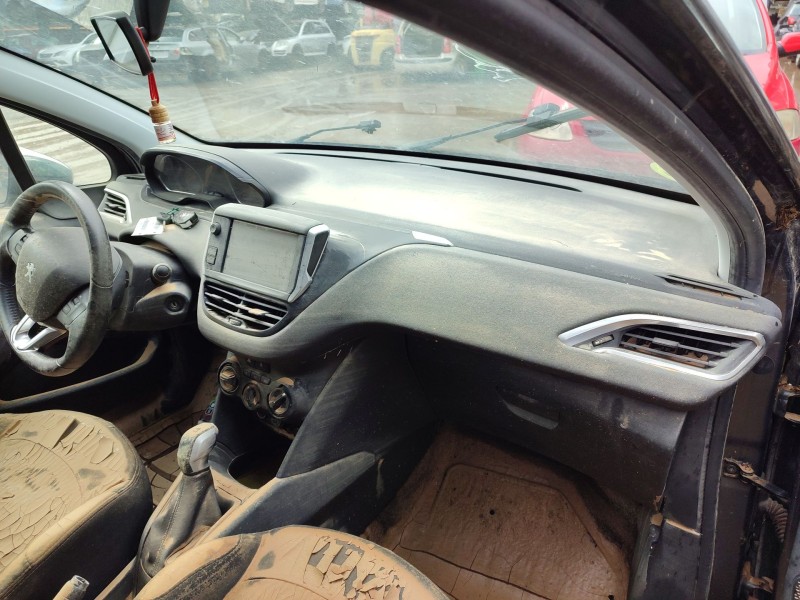 Recambio de salpicadero para peugeot 208 i (ca_, cc_) 1.6 hdi referencia OEM IAM   