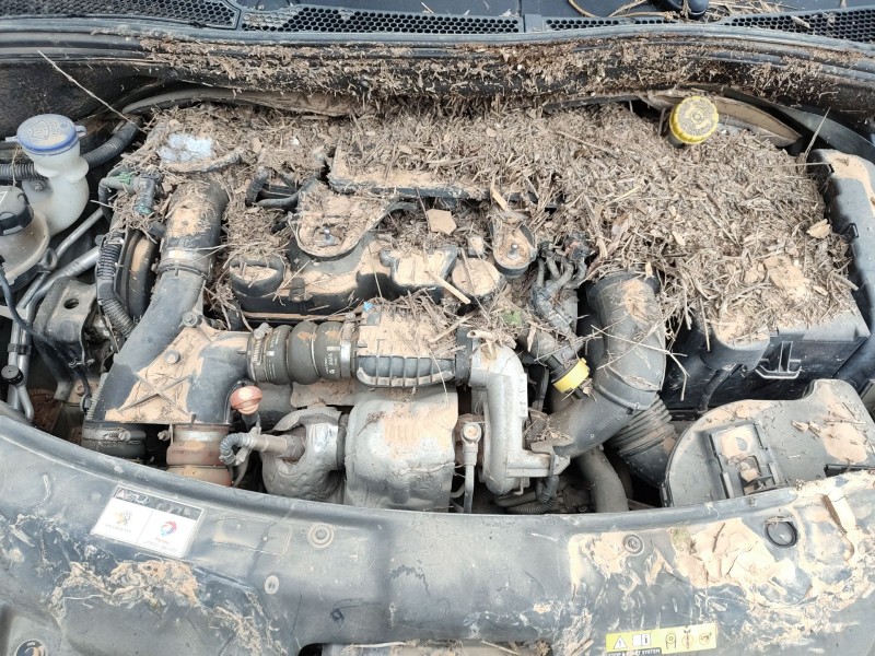 Recambio de caja cambios para peugeot 208 i (ca_, cc_) 1.6 hdi referencia OEM IAM   