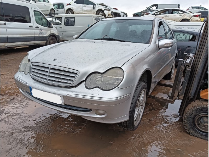 mercedes-benz clase c (w203) del año 2002