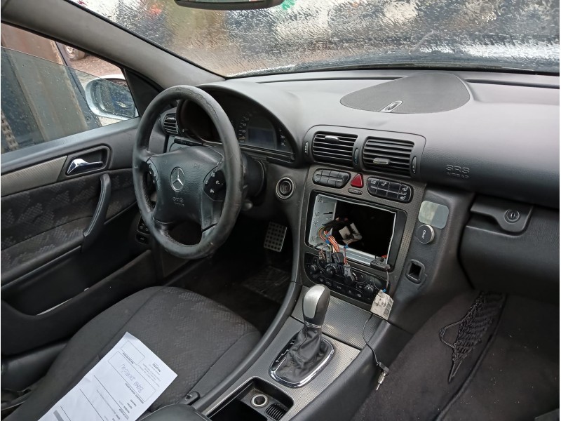 mercedes-benz clase c (w203) del año 2002
