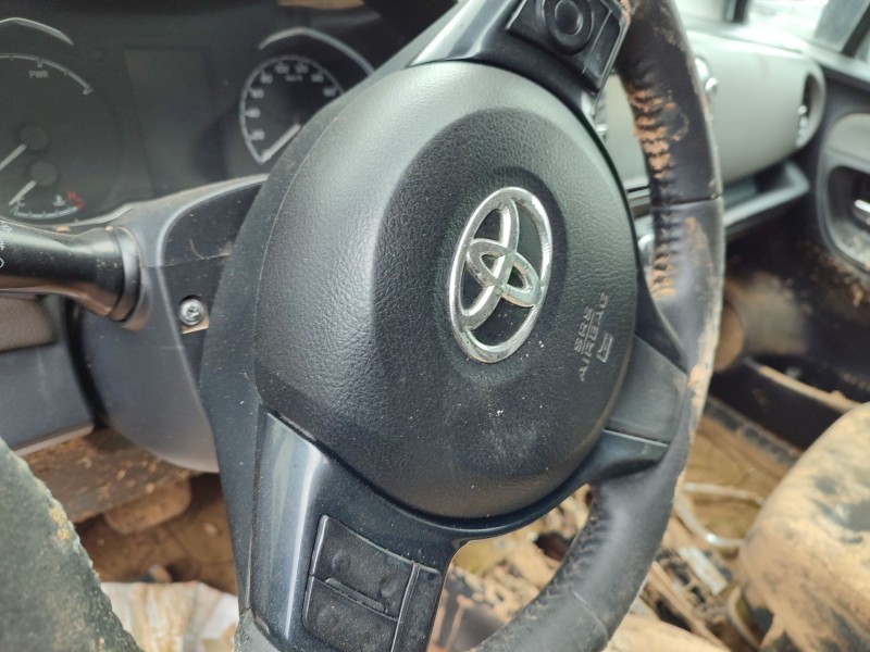 Recambio de airbag delantero izquierdo para toyota yaris (_p13_) 1.5 hybrid (nhp130_) referencia OEM IAM   