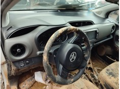 Recambio de salpicadero para toyota yaris (_p13_) 1.5 hybrid (nhp130_) referencia OEM IAM   
